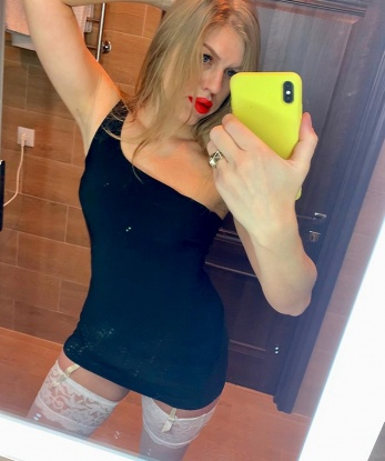 Я опытная индивидуалка, готовая выполнить все твои сокровенные желания. У меня есть много возможностей для создания незабываемого опыта – от классического секса до фантазийного ролевого. Я доведу тебя до оргазма, используя все мои таланты и навыки. Мои представления провокационны и сексуальны, и я гарантирую, что ты останешься доволен. У меня есть много положительных отзывов от благодарных клиентов, и я всегда готова показать свои фото, чтобы ты мог убедиться в моей красоте и соблазнительности. Живу в Москве, и наша встреча будет максимально комфортной и конфиденциальной. 🌟💋 5780, 30 лет